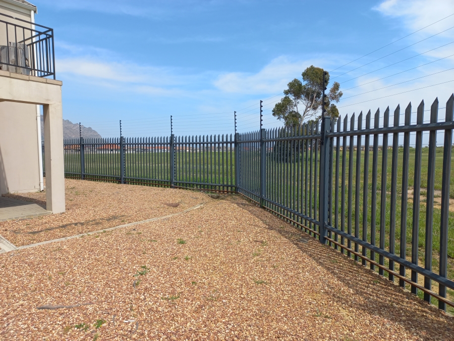 To Let 2 Bedroom Property for Rent in Fairview Golf Estate Western Cape